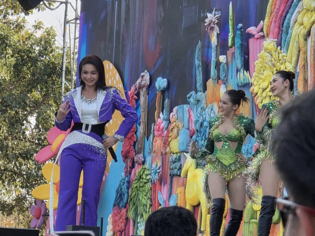 ดูแลทีมงาน AirAsia และกองถ่าย เส้นทางอุดรธานี–สกลนคร 6 วัน 3 630422587 1216449357324576 2678480730304219775 n