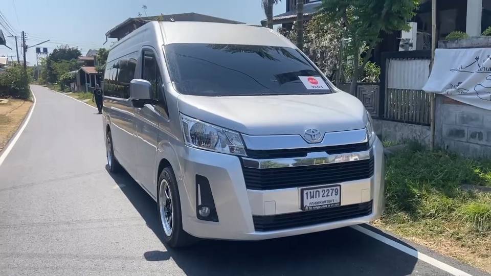 หน้าแรก 1 Journey VIP Vans
